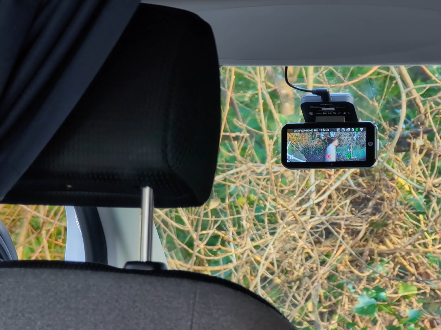 Dashcams Aren’t Just For Accident Recoveries: 13 Unexpected Uses Most Drivers Overlook